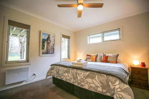 Aberdeen - Hervey Bay Accommodation 4