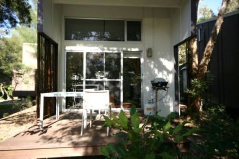 Beach Shack - Hervey Bay Accommodation 2