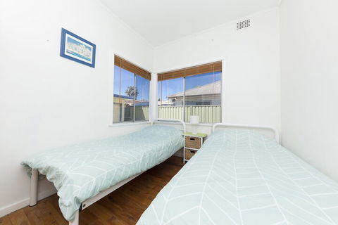 Douglas Cottage - Hervey Bay Accommodation 4