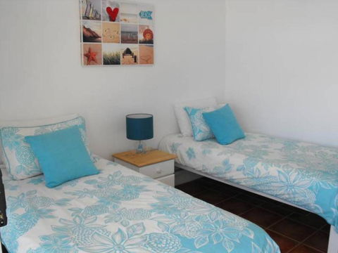 Beachpoint Unit 202 28 North Street - Hervey Bay Accommodation 3