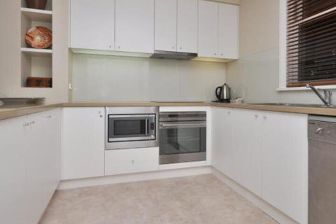 Villa 3br Vista Resort Condo Located Within Cypress Lakes Resort (nothing Is More Central) - Hervey Bay Accommodation 4