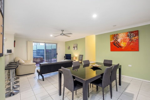 Anaheim Park Oasis - Hervey Bay Accommodation 1