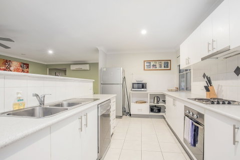 Anaheim Park Oasis - Hervey Bay Accommodation 5