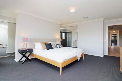 Serenity - Rejuvenate Stays - Hervey Bay Accommodation 1