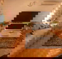 Cowes Holiday Haven - Property NO.1 - Hervey Bay Accommodation