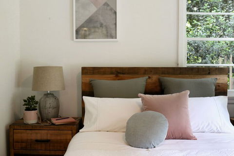 Morton Brae Luxury Cottage Sassafras - Hervey Bay Accommodation 1