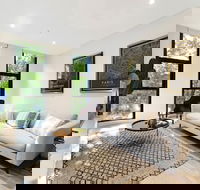 Luxury Style Walking to Darling Harbour QVB  ICC - Hervey Bay Accommodation