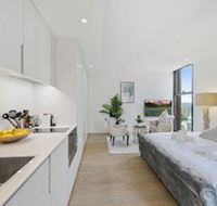 Luxury Home Hidden in the Urban Oasis - Hervey Bay Accommodation