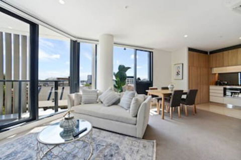 Modern Ultra Clean In The Heart Of Convenience - Tourism Hervey Bay 0