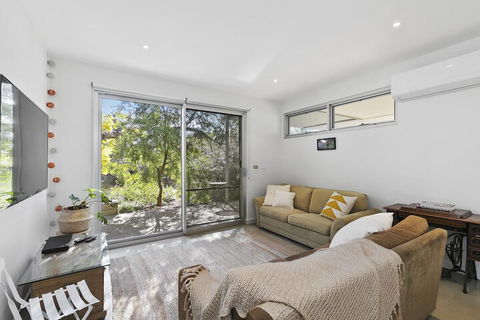 Bristlebird - Rejuvenate Stays - Hervey Bay Accommodation 5