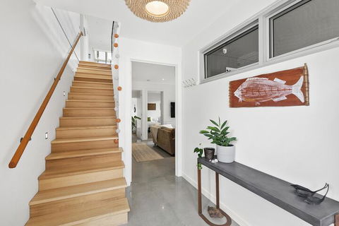Bristlebird - Rejuvenate Stays - Hervey Bay Accommodation 1