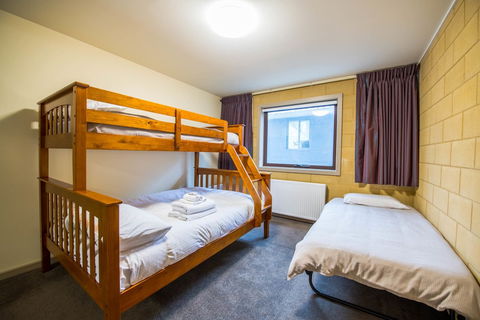Buller Holidays Apartment Rentals - Hervey Bay Accommodation 5