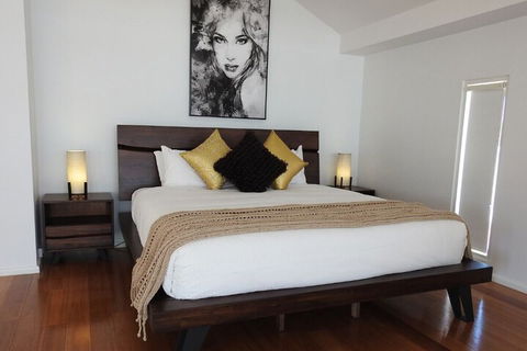 Penthouse Bendigo - Hervey Bay Accommodation 2