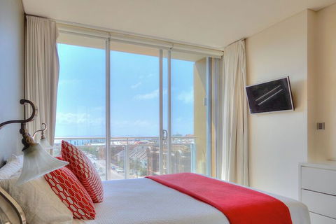 Beau Monde Apartments Newcastle - The York - Hervey Bay Accommodation 4
