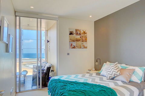 Beau Monde Apartments Newcastle - The York - Hervey Bay Accommodation 5