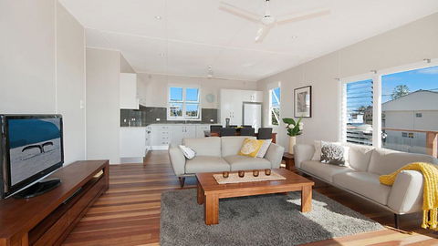 Jocks Place - Tourism Hervey Bay 5