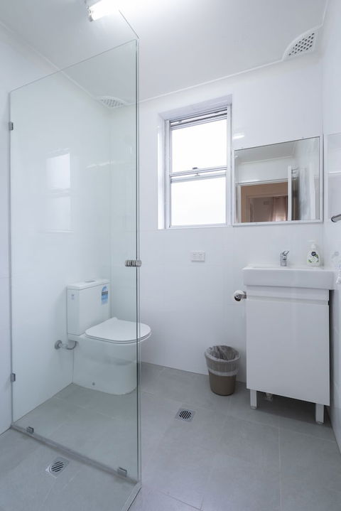 Manly Beach Escape Apartment - Hervey Bay Accommodation 3