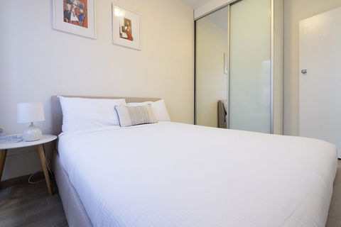 Manly Beach Escape Apartment - Hervey Bay Accommodation 2