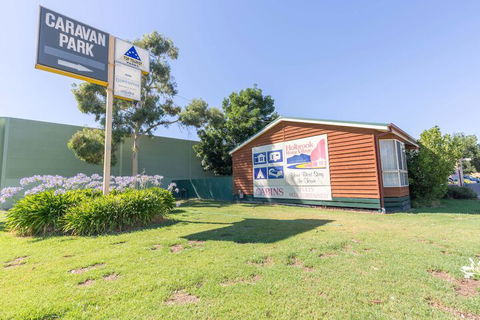 Holbrook Motor Village - Hervey Bay Accommodation 6