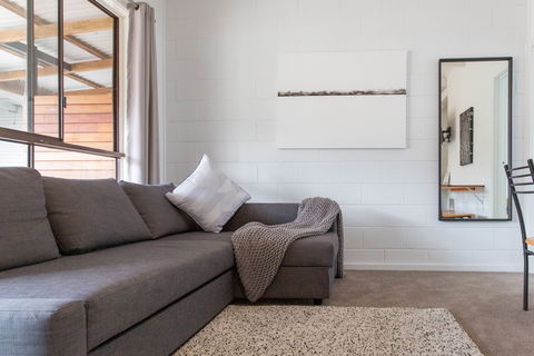 Prom Coast Apartments - Hervey Bay Accommodation 1