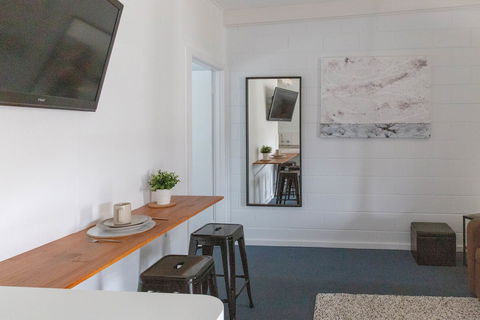 Prom Coast Apartments - Hervey Bay Accommodation 2