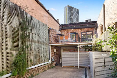 Ultimo Hackett Apartments - Hervey Bay Accommodation 2