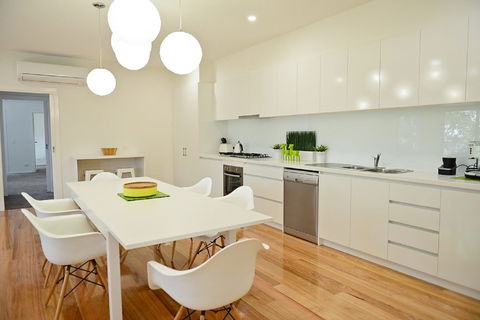 7 Gilmore Smiths Beach House - Hervey Bay Accommodation 6
