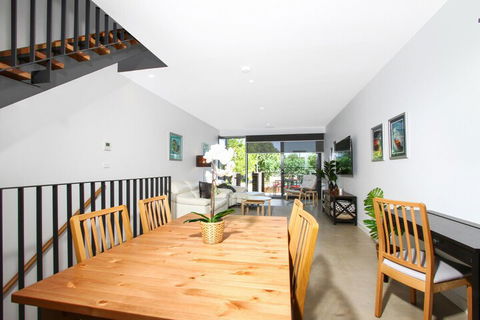 Accommodate Canberra - Parbery - Hervey Bay Accommodation 3