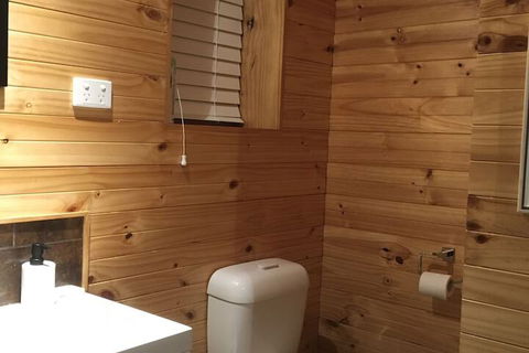 Mud Brick Cottage Cobungra - Tourism Hervey Bay 7