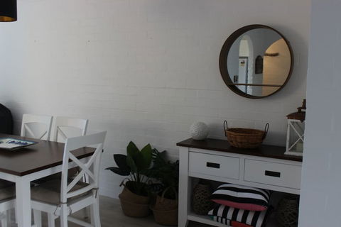 Oceanside - Hervey Bay Accommodation 3