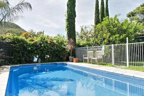 Shoal Bay Riggers - Hervey Bay Accommodation 2