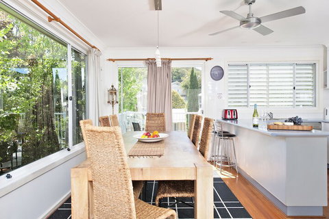 Shoal Bay Riggers - Hervey Bay Accommodation 4