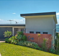 Blue Crab Beach House - Hervey Bay Accommodation