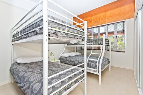 The Birdcage - Hervey Bay Accommodation 0
