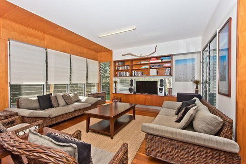 The Birdcage - Hervey Bay Accommodation 2