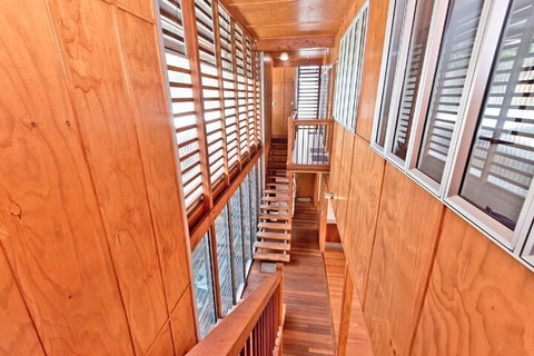 The Birdcage - Hervey Bay Accommodation 3