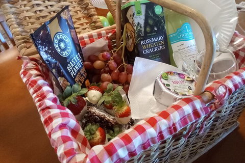 Guide Falls Cottage - Hervey Bay Accommodation 4