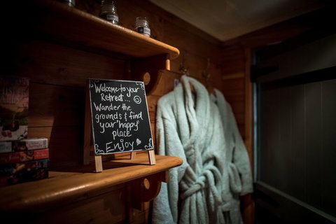 Guide Falls Cottage - Hervey Bay Accommodation 1