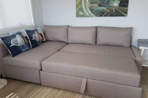 Apartment With Views - Hervey Bay Accommodation 3
