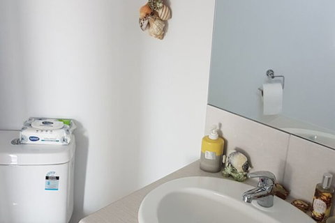 Apartment With Views - Hervey Bay Accommodation 6
