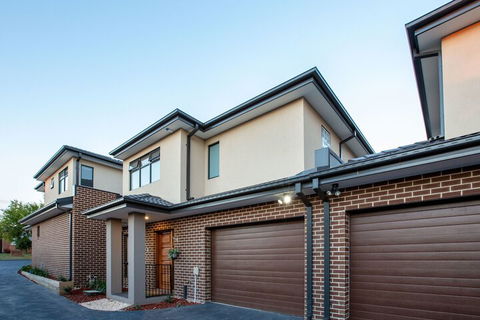 AUJOY 3 Bed Townhouse Burwood 3 - Tourism Hervey Bay 5