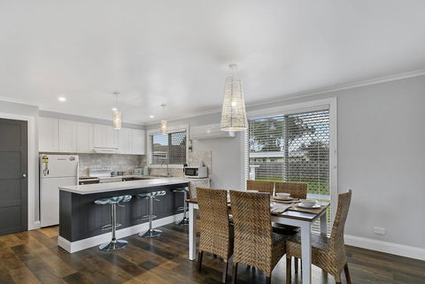 Settle In On 260 Settlement In Cowes - Hervey Bay Accommodation 5