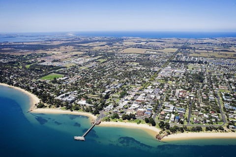Settle In On 260 Settlement In Cowes - Hervey Bay Accommodation 1