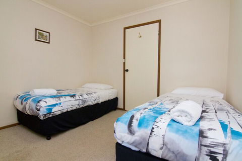 Alrima Lodge Bright - Tourism Hervey Bay 2