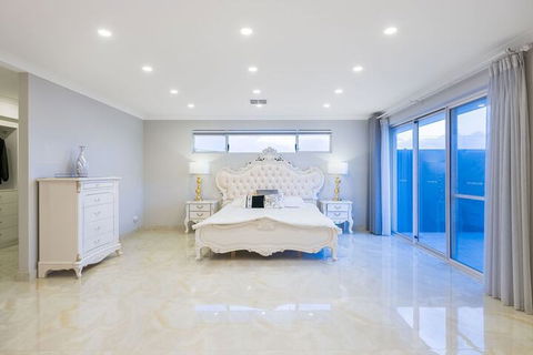 Balcatta 4 Bedroom House - Hervey Bay Accommodation 7