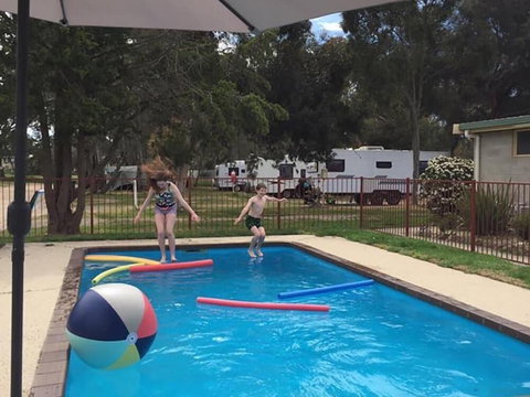 Acacia Caravan Park - Hervey Bay Accommodation 0