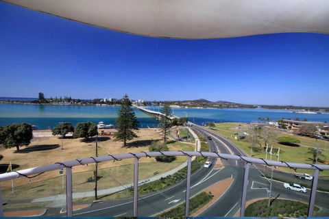 Mirage Unit 602 6 10 Manning Street - Hervey Bay Accommodation 3