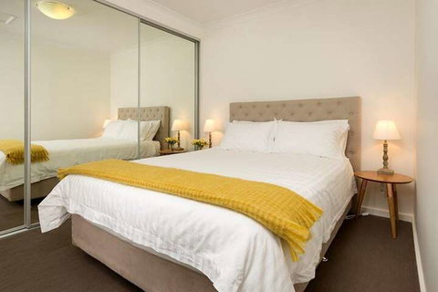 Living In Luxury Central & Sophisticated - Hervey Bay Accommodation 0