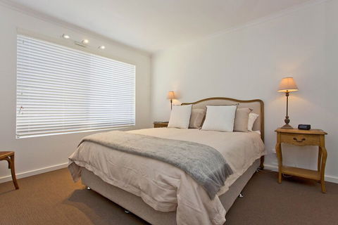 Boutique Apartment Central & Sophisticated - Hervey Bay Accommodation 5