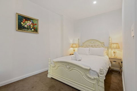 HomeHotel Cozy Duplex In Serene Suburb - Hervey Bay Accommodation 2